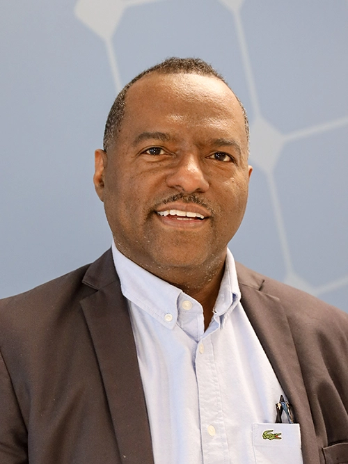 Headshot of Roderick Lewis
