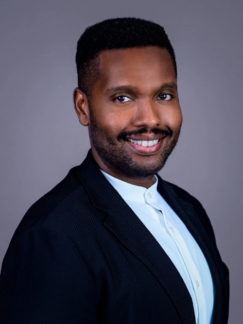 Dexter Hendricks Headshot